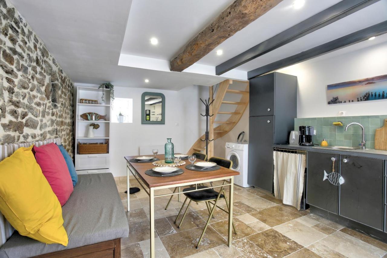 La Quinardais - Charmante Maison Avec Terrasse Saint-Samson-sur-Rance Exteriér fotografie